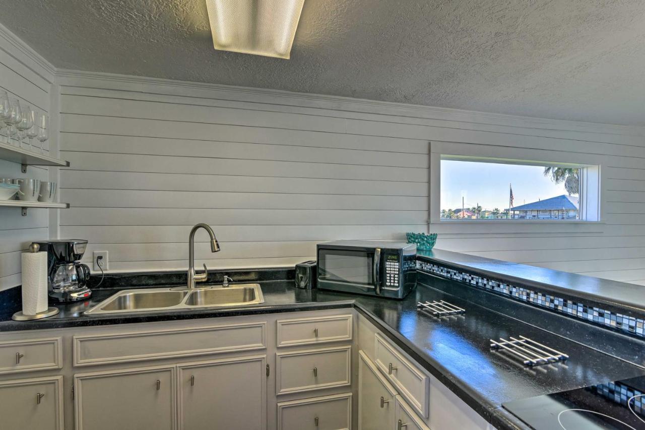 Open-Concept Cottage Less Than 1 Mi To Beach! Surfside Beach Buitenkant foto
